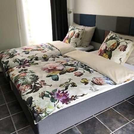 سكيف Fly B&B المظهر الخارجي الصورة